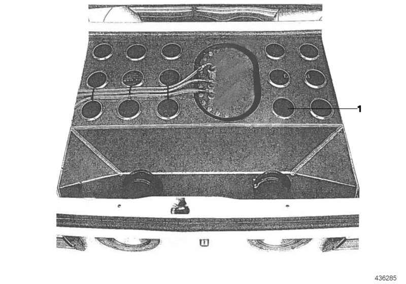 Fuel tank/attaching parts