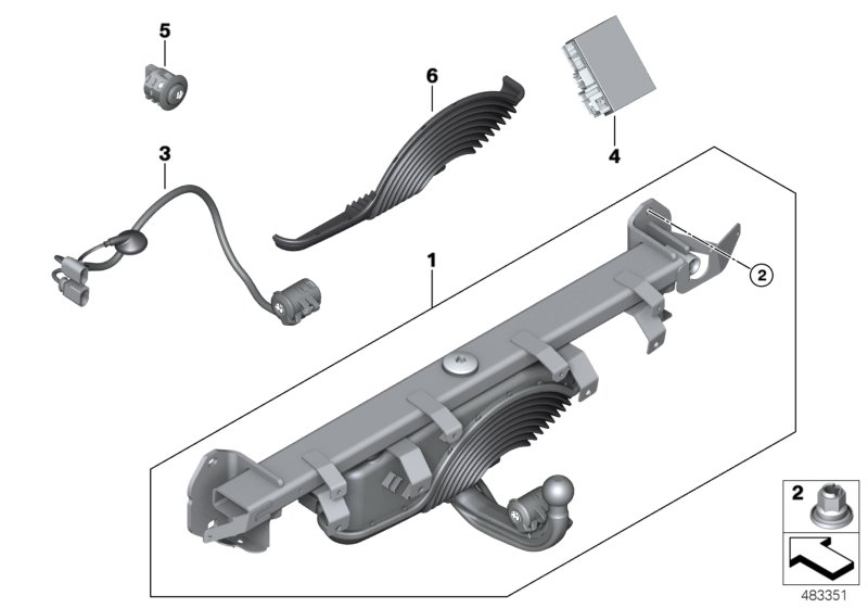 Trailer tow hitch, electrically pivoted